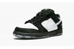 NIKE SB DUNK LOW PRO OG QS Panda Pigeon