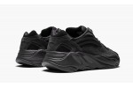 ADIDAS YEEZY
YEEZY BOOST 700 V2
Vanta