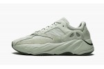 ADIDAS YEEZY
YEEZY BOOST 700
Salt