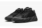 ADIDAS YEEZY
YEEZY BOOST 700 MNVN
Triple Black