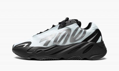 ADIDAS YEEZY
YEEZY BOOST 700 BLUE TINT SNEAKERS