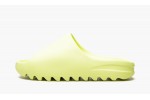 ADIDAS YEEZY
YEEZY SLIDE
Glow