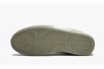NIKE
AIR YEEZY 2 NRG
Pure Platinum