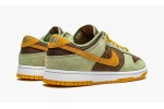 NIKE
DUNK LOW
Dusty Olive