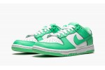 NIKE
DUNK LOW WMNS
Green Glow