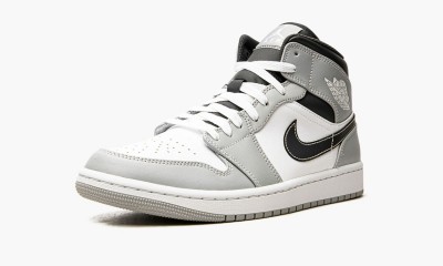 JORDAN
AIR JORDAN 1 MID
Light Smoke Grey 2.0